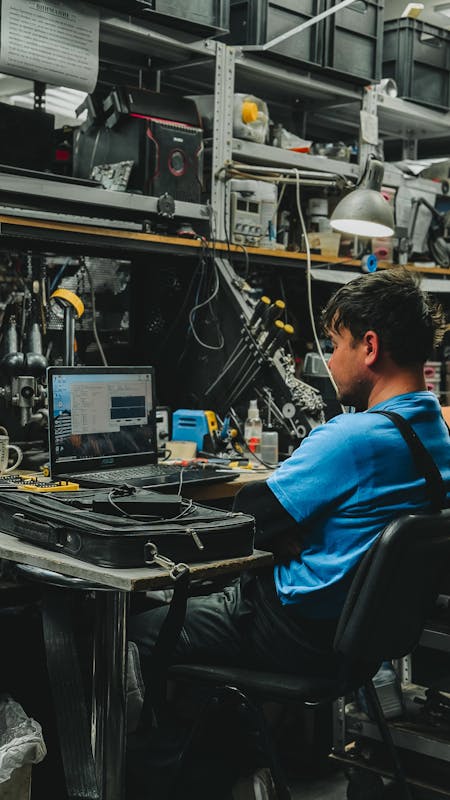 Veteran-owned I.T. technician — base access for Camp Lejeune repair calls